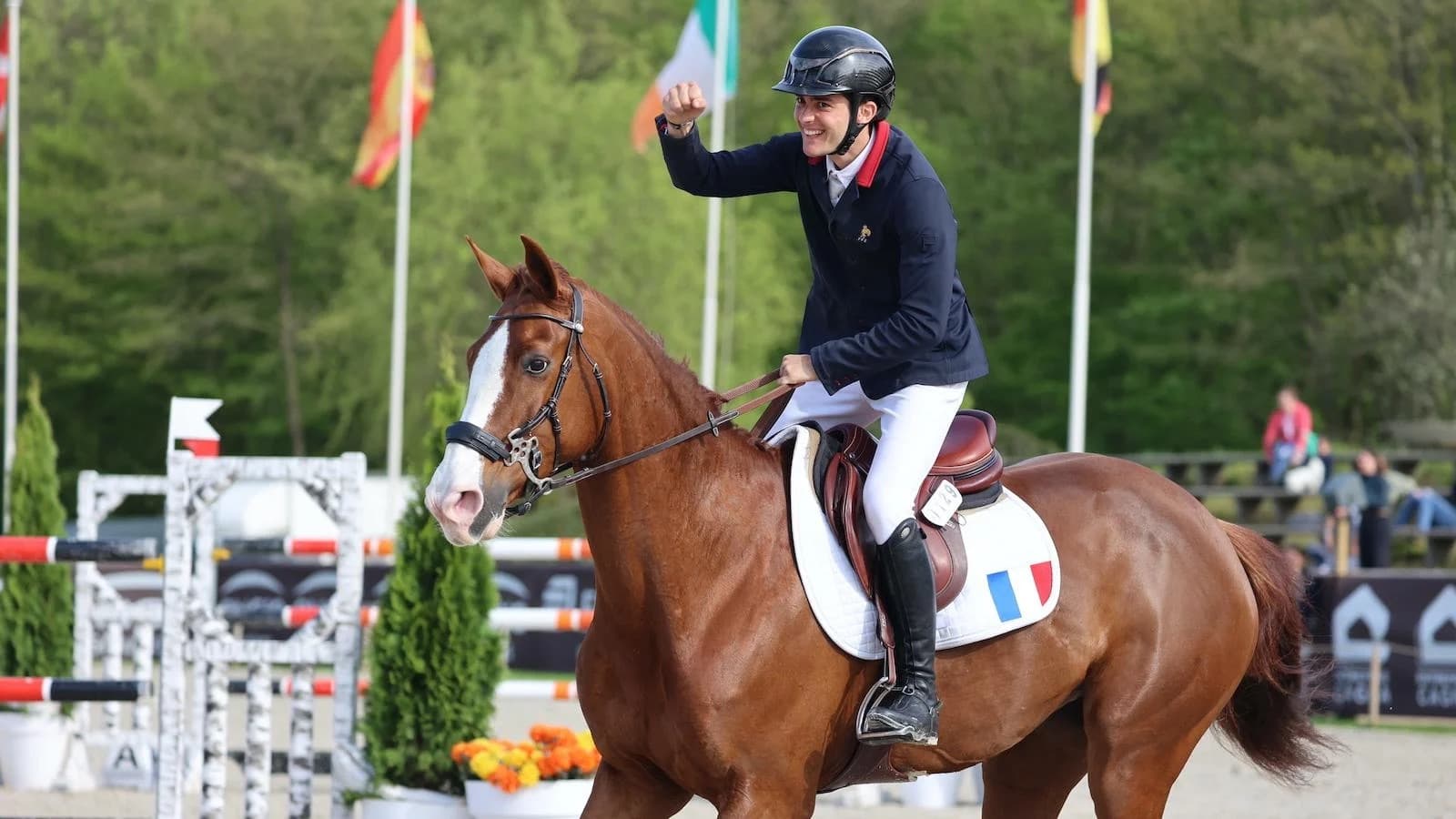 Jean-Alexandre Legras celebrating with Cashmia de la Bonn